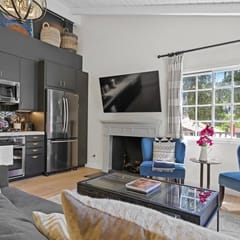Beverly Hills Bungalow - NEW
